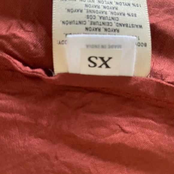 Ne Quittez Pas XS pleated wrap full circle skirt in red floral print - Picture 8 of 8